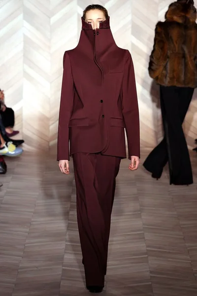 Look 25